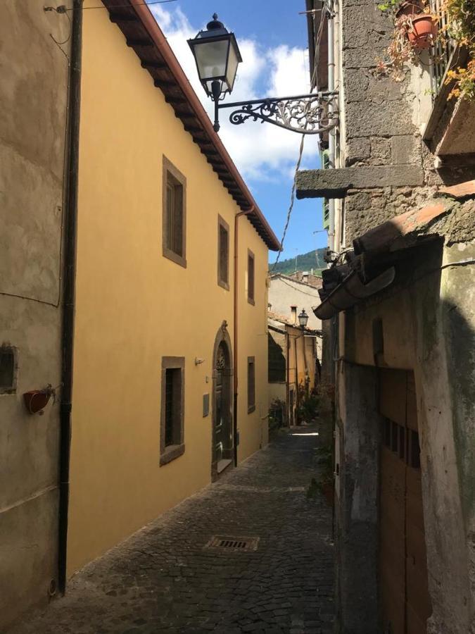 La Rocca House Apartman Soriano nel Cimino Kültér fotó